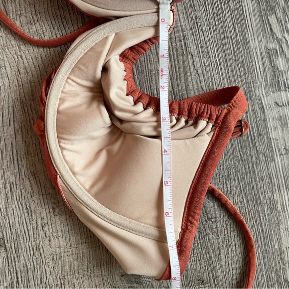 New Victoria’s Secret D CUP Ruched Wicked Bikini Top - Picture 8 of 8